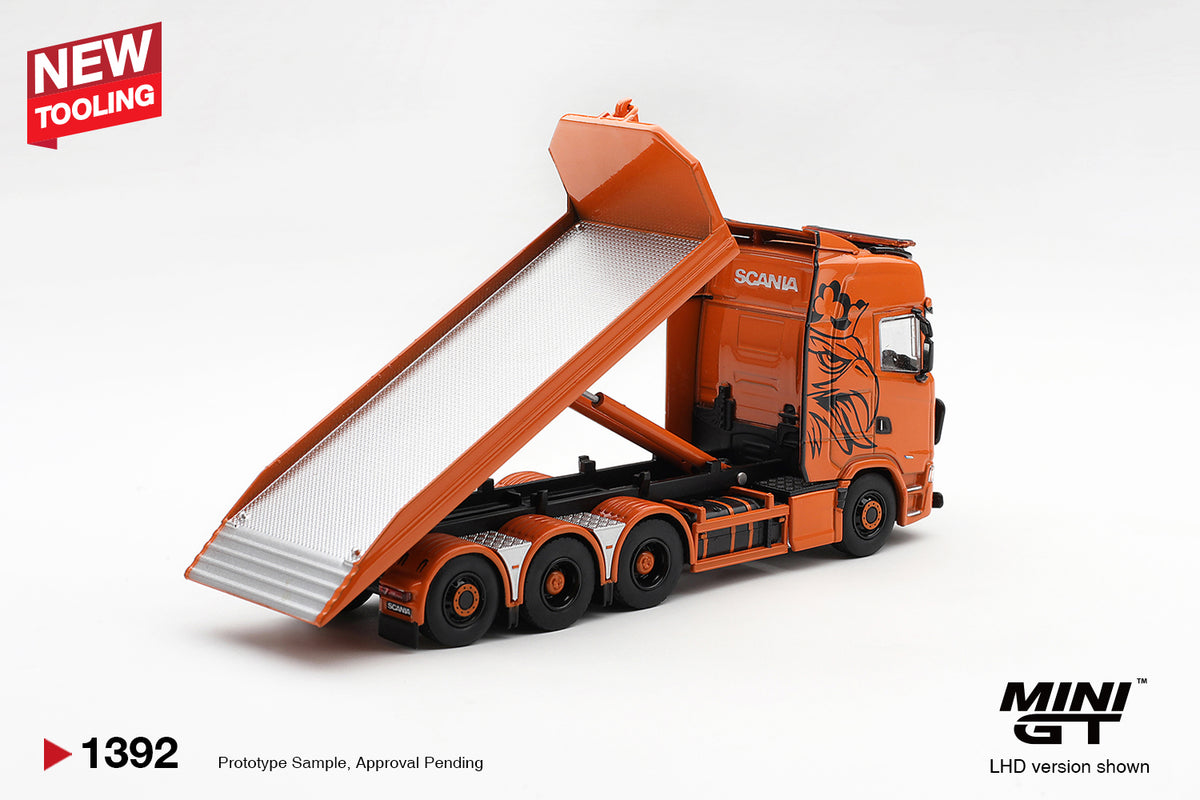 (Pre-Order – ETA April 2027) Scania 770S B8x4NA Hooklift Flatbed Orange 1:64 Scale Model (MINI GT)