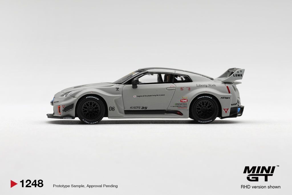 Mini GT LB-Silhouette WORKS GT Nissan 35GT-RR Version 1 Matte Gray (LHD) [Clamshell Package] (1:64 Scale Diecast)