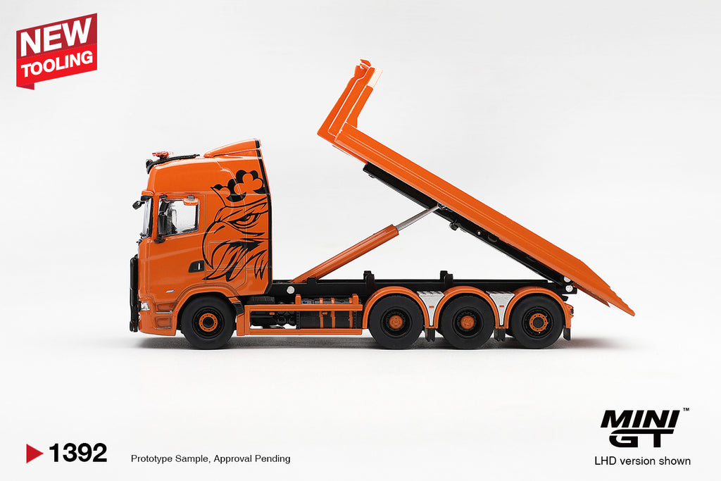 (Pre-Order – ETA April 2027) Scania 770S B8x4NA Hooklift Flatbed Orange 1:64 Scale Model (MINI GT)
